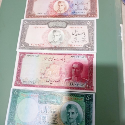 فروش اسکناس چهار تایی محمدرضا شاه اصل با قیمت مناسب