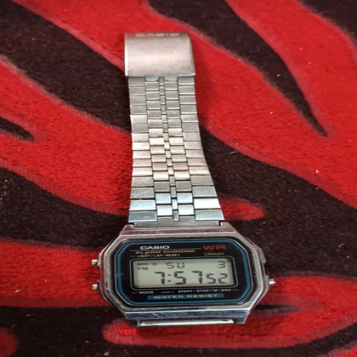 فروش ساعت کاسیو قدیمی اصل ساخت ژاپن با کیفیت بالا
