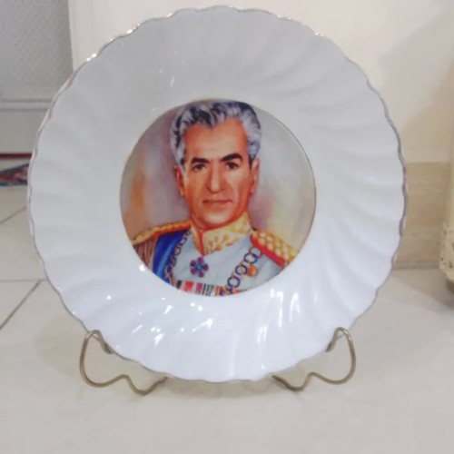 فروش بشقاب آنتیک پهلوی با طرح‌های منحصر به فرد