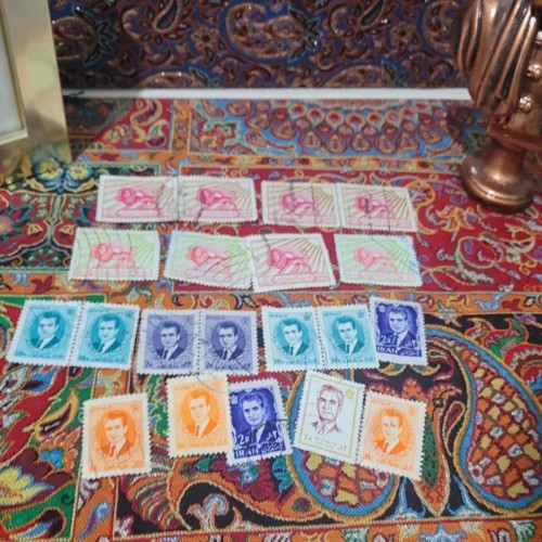 فروش 20 قطعه تمبر دوران پهلوی با نماد شیر و خورشید