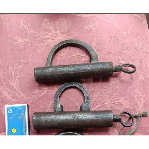 خرید قفل‌های قدیمی دو عددی با طراحی خاص و اصیل