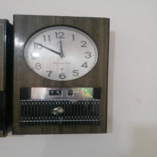 فروش ساعت دیواری ژوکی با قیمت مناسب و تاریخ سالم