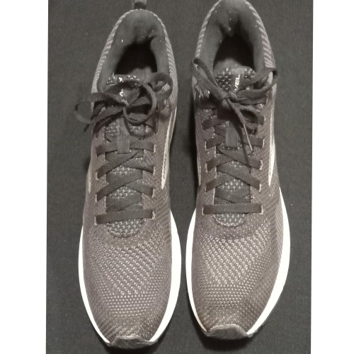 کتونی بروکس استوک سایز 41 اورجینال با کارکرد کم