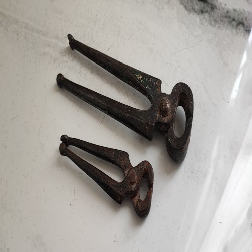 فروش انبر فولادی دستساز قدیمی با طول متنوع