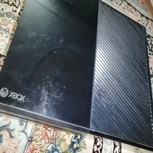فروش کنسول ایکس باکس وان سالم و کامل با کارتن