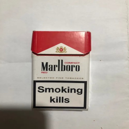 فروش پاکت خالی سیگار مارلبرو