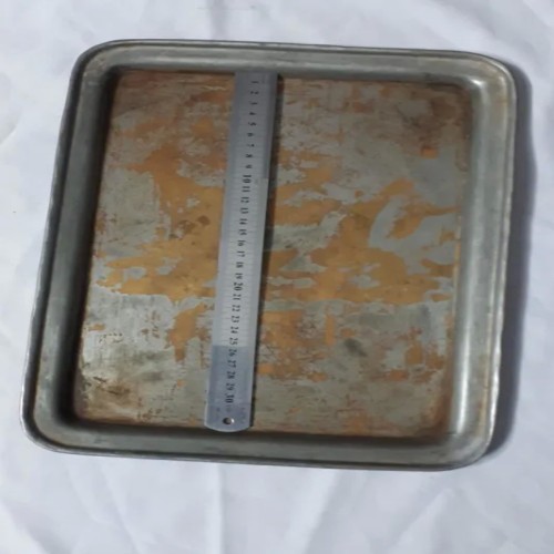 فروش سینی برنجی چهارگوش با طراحی زیبا و مقاوم