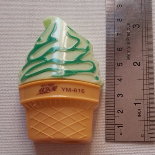 فروش مداد تراش فانتزی دو تیغه رنگ سبز