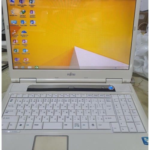 فروش لپ تاپ استوک ژاپنی فوجیتسو