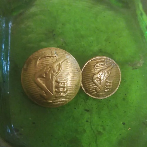 فروش دکمه کلکسیونی سپاه با آرم بزرگ و کوچک