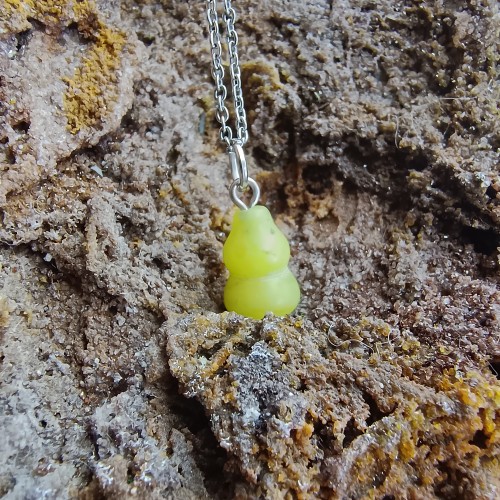 گردنبند سنگ ماه تولد مرداد 25 با زنجیر استیل