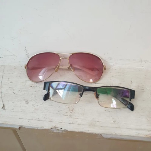 فروش دوعدد عینک کارکرده مطابق تصاویر