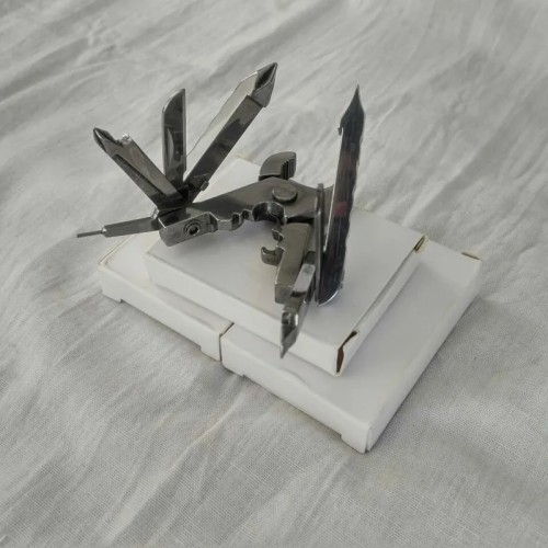 ابزار جیبی چند کاره کوچک و کاربردی برای سفر و طبیعت