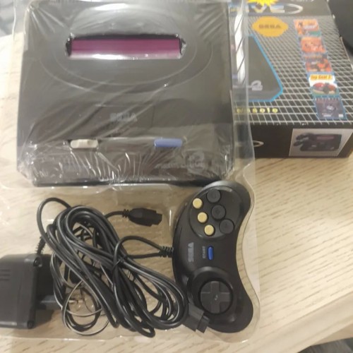 فروش سگا در حد آکبند با حافظه عالی کمبات 4