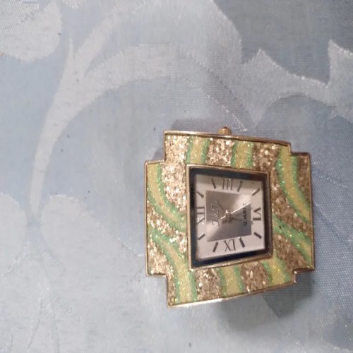 فروش ساعت مچی J J با قیمت مناسب و کیفیت تضمین شده