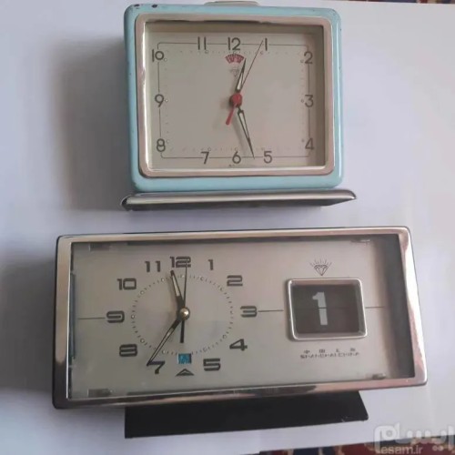 فروش 2 عدد ساعت قدیمی طبق توصیح و عکس