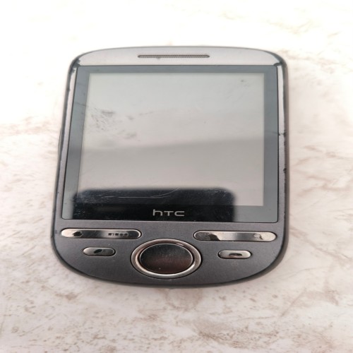 فروش گوشی HTC قدیمی کارتون و بدون شارژر و روشن نشدن