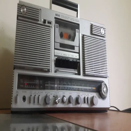 فروش رادیو ظبط پرتابل AKAI ساخت ژاپن مدل AJ 490FS