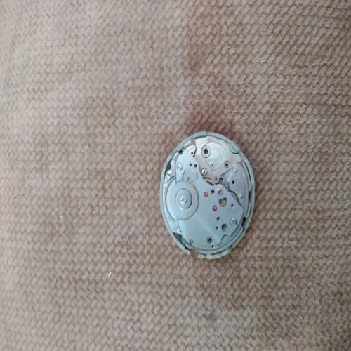 فروش موتور و صحفه ساعت مچی قدیمی تست نشده