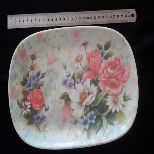 فروش دیس ملامین قدیمی E با بهترین قیمت و ضمانت