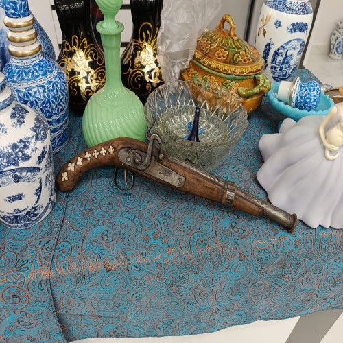 فروش تپانچه مهر دار قدیمی با باروتدان چوبی اصل