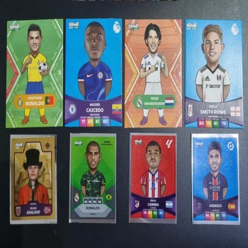 فروش 8 کارت بازی و برچسب فوتبالی کیمدی با بهترین قیمت