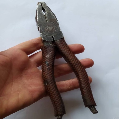 فروش انبر قدیمی فولادی اصیل با بهترین کیفیت