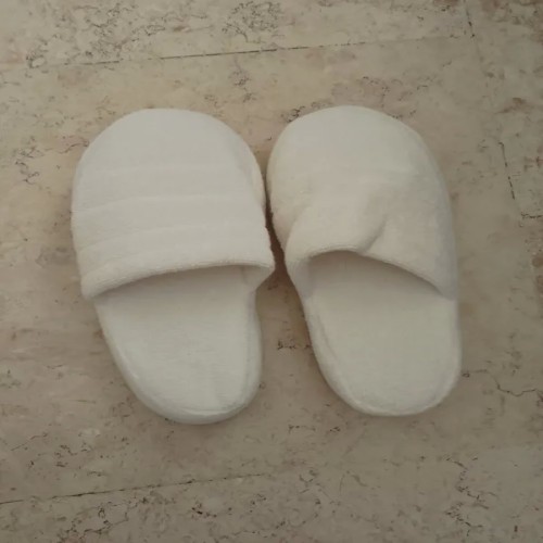 فروش دمپایی حوله ای حمام و روفرشی راحتی ای سفید