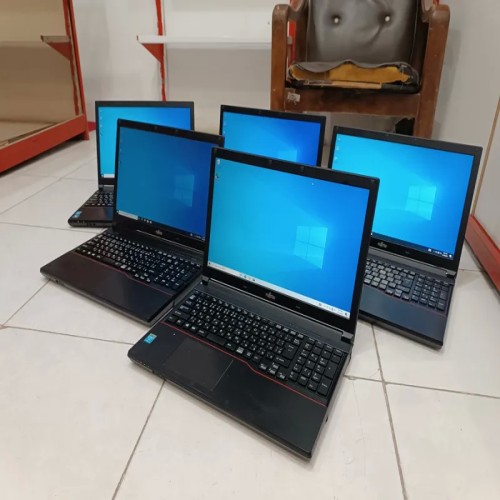 فروش لپ تاپ فوجیتسو 1080 فول اچ دی، قدرتمند و جدید