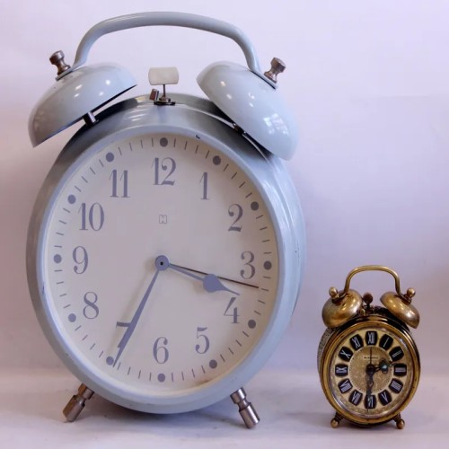 فروش ساعت آلمانی کوکی رومیزی نایاب قدمت بالا