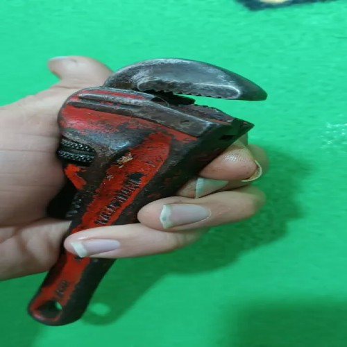 فروش آچار کوچک اسپانیا با فک پایین بررسی شده