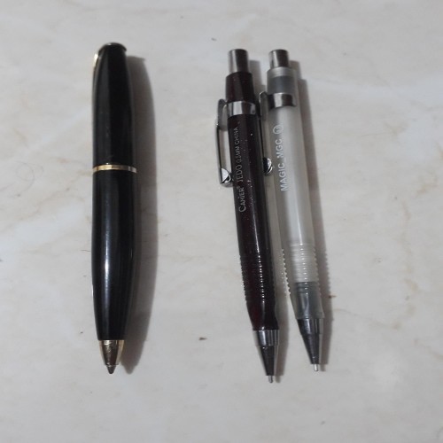 فروش خودکار فلزی و 2 مداد مغزی طبق توضیح