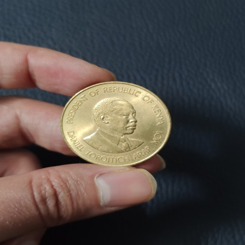 فروش سکه ده سنت کنیا بانکی