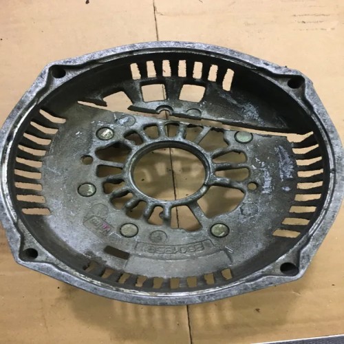 فروش درب بالایی دینام زانتیا با جای پیچ سالم و قابل استفاده