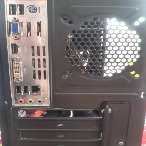 فروش کیس کامپیوتر نسل 3 با مشخصات عالی و قیمت مناسب