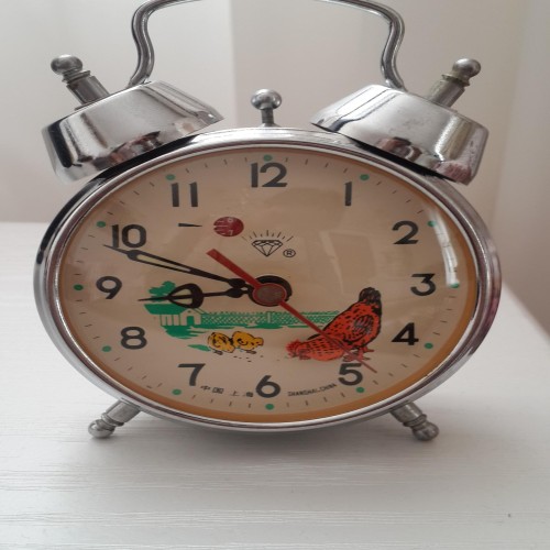 فروش ساعت رومیزی قدیمی مرغی با کیفیت عالی