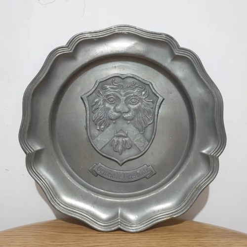 فروش دیوارکوب قدیمی آلمانی مهردار خاص با طرح منحصر به فرد