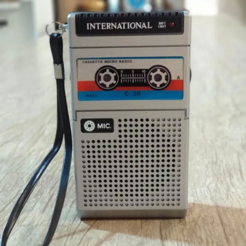 فروش رادیو قدیمی طرح ضبط مینی کاست با کیفیت بالا