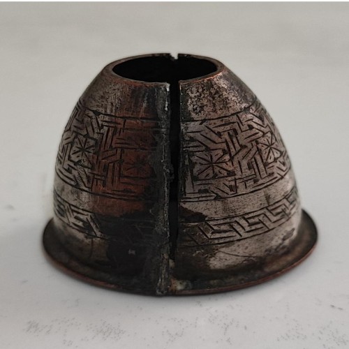 فروش وسیله مسی قلمزنی زیبا و قدیمی با طراحی منحصر به فرد