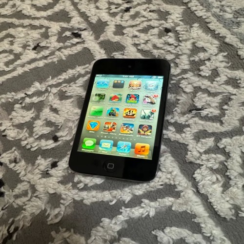 فروش آیپاد تاچ 4 با حافظه 32 گیگابایت و iOS 5