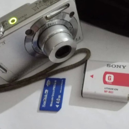 فروش دوربین سونی W55 با باتری و کیف ارزان