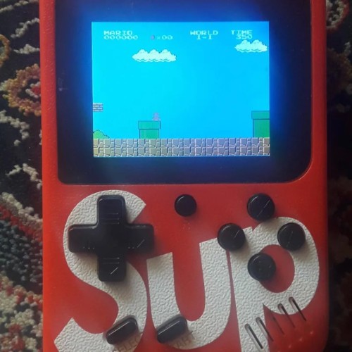 کنسول دستی SUP قرمز رنگ با بیش از 400 بازی قدیمی