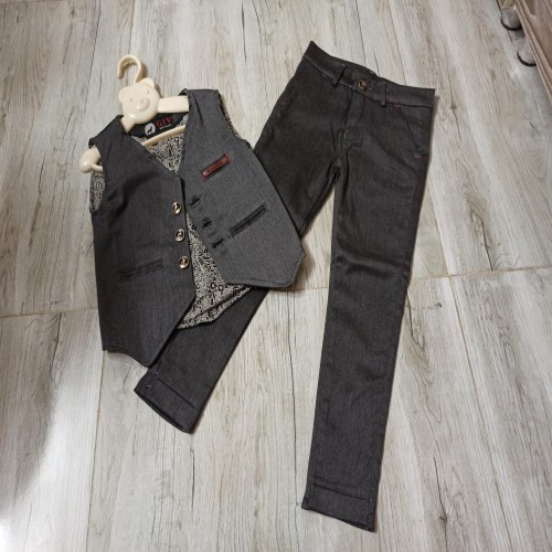 فروش جلیقه و شلوار کودک پسرانه با قیمت مناسب