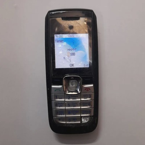 فروش گوشی نوکیا 2610 سالم و بدون ریجستر با قاب تعویض