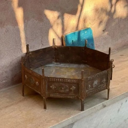 فروش منقل قدیمی قاجاری با طراحی بی‌نظیر و قطر 39 سانت