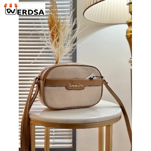 کیف پاسپورتی زنانه دیور کد 1822