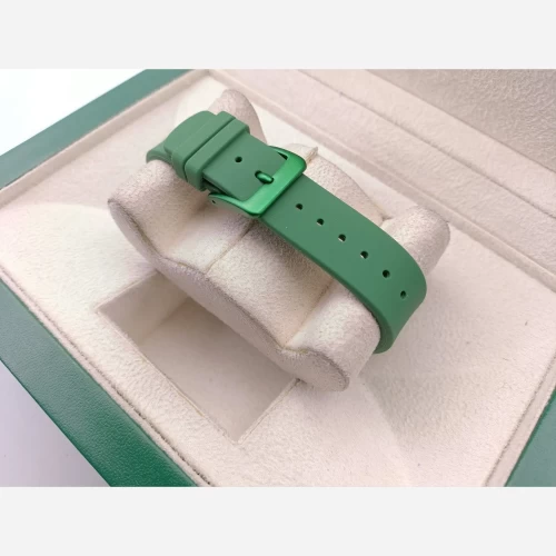 ساعت بلیزر تمام سبز تک زنانه - Image 2