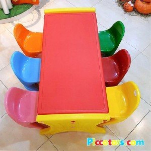 میز صندلی پیش دبستانی