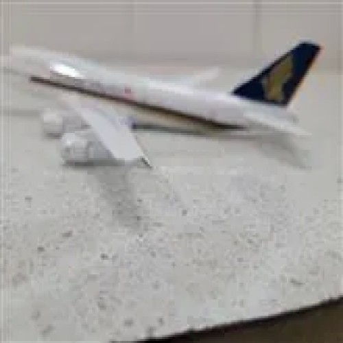 خرید هواپیما بویینگ 400 747 سنگاپور کد 3460 1ردیف133 وردسا