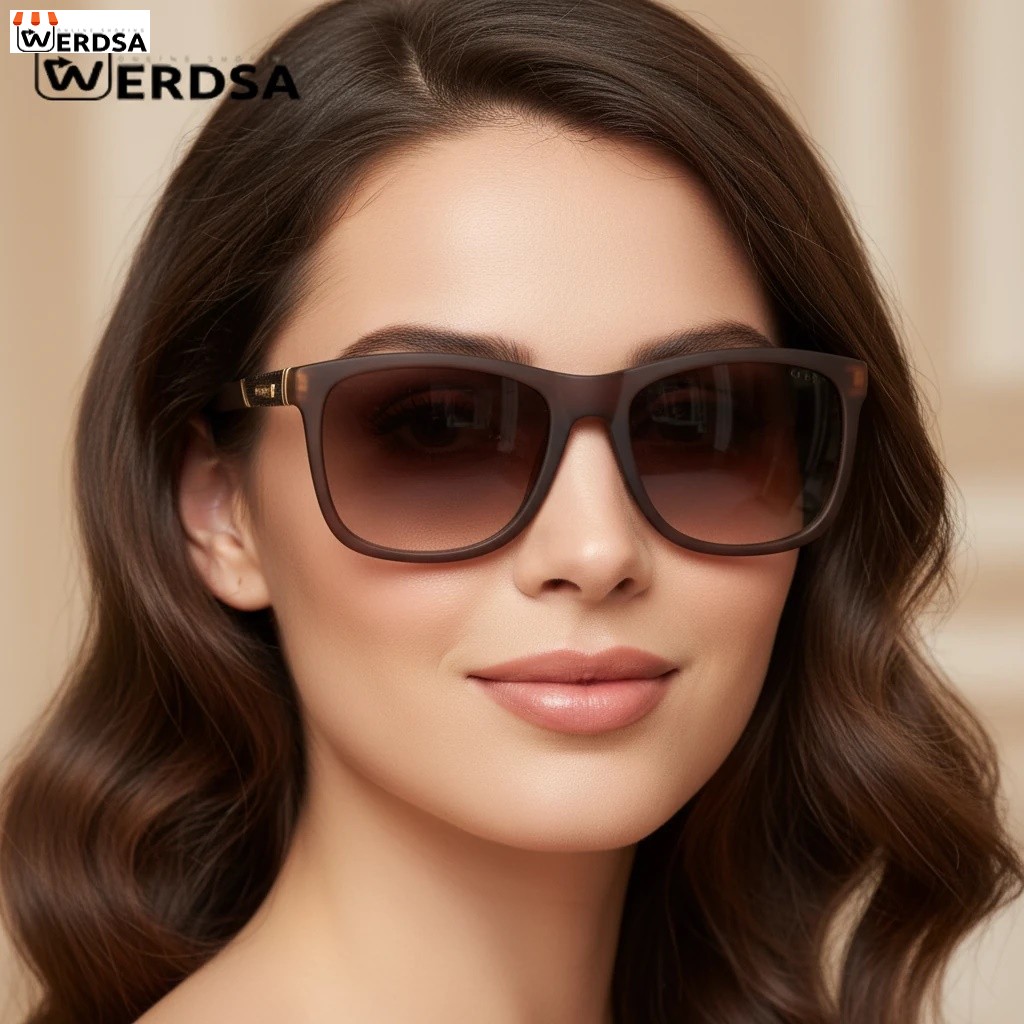 عینک آفتابی, گوچی, Gucci, عینک زنانه, فریم قهوه‌ای, جزئیات طلایی, لنز گرادیانت, UV400, پلاریزه, ضدخش, استایل کلاسیک, فریم لوکس, عینک برند, طراحی ایتالیایی, Gucci sunglasses, brown gold frame,